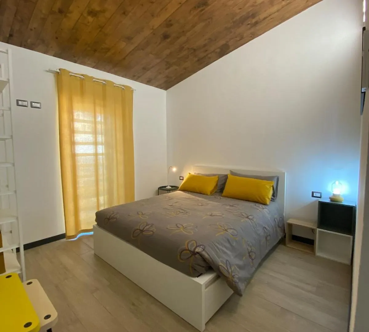Villino Ancillotto With Garden And Parking Motorcycle Space Rome Villa