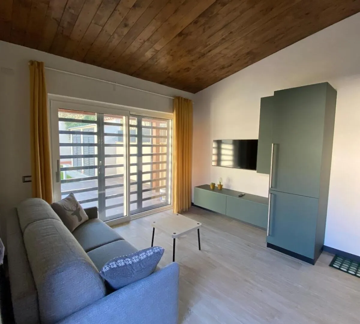 Villa Villino Ancillotto With Garden And Parking Motorcycle Space Rome Italy