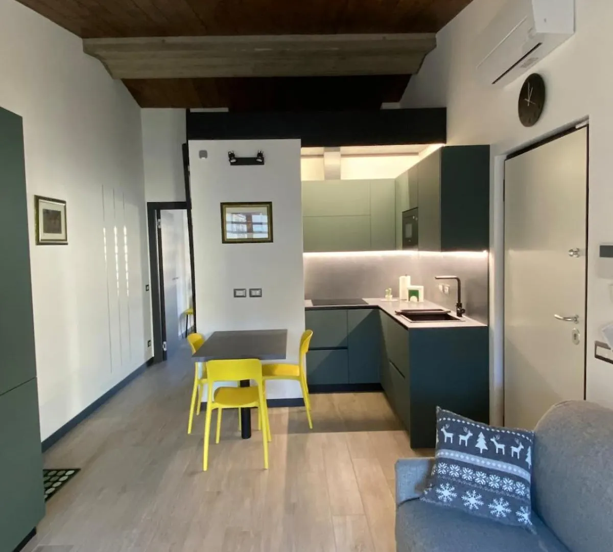 Villino Ancillotto With Garden And Parking Motorcycle Space Rome Villa